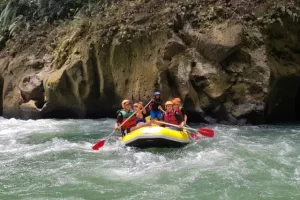 Daya Tarik Ancol Arung Jeram