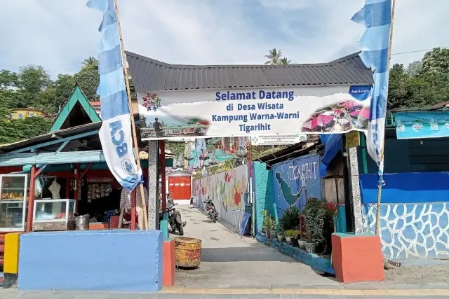 Daya Tarik Kampung Warna Warni Tigarihit