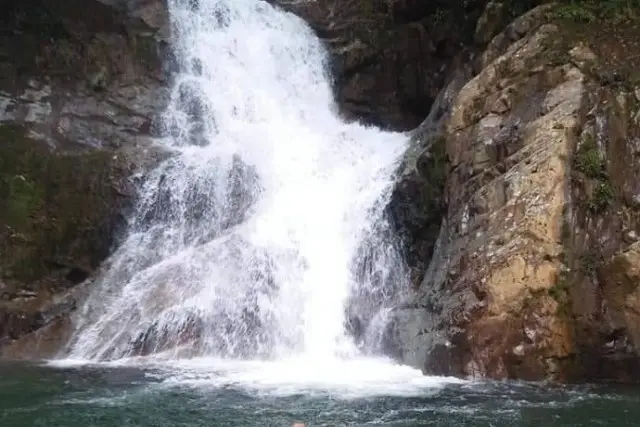 Tips Berkunjung ke Air Terjun Simempar