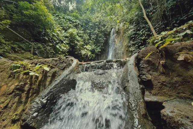 Air Terjun Batu Putu