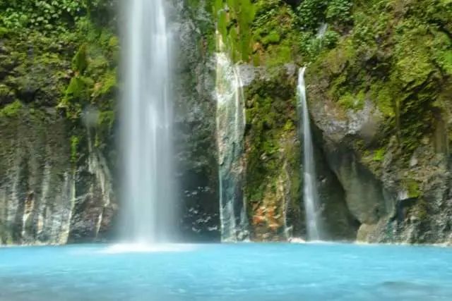 Air Terjun Telaga Dwi Warna Medan