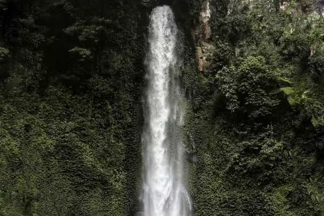 Alamat Air Terjun Pande Namura