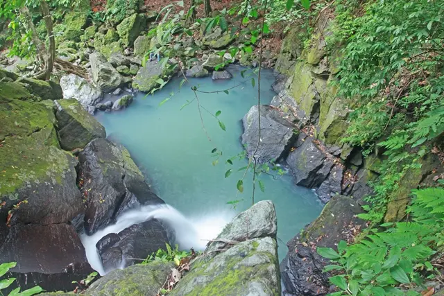 Alamat Air Terjun Pria Laot