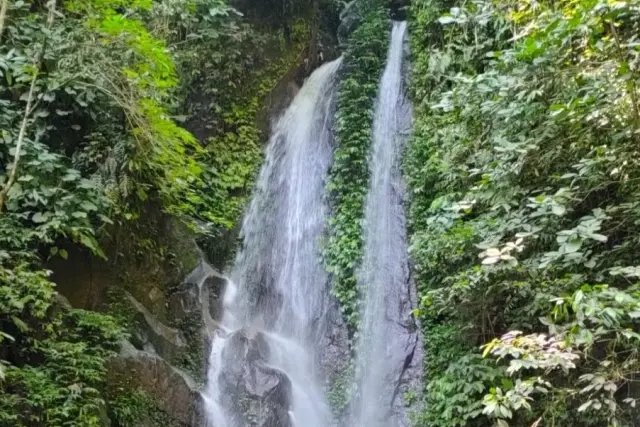 Daya Tarik Air Terjun Satu Hati