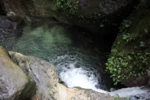 Daya Tarik Batu Belah Sibolangit