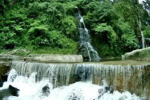 Fasilitas Air Terjun Loknya