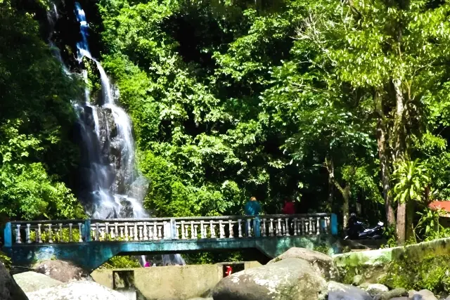Kegiatan Air Terjun Loknya