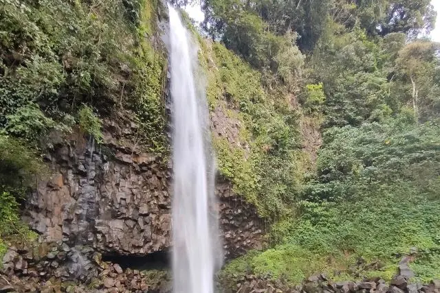 Aktivitas Air Terjun Lembah Anai