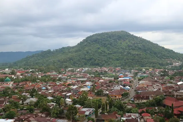 Daya Tarik Bukit Sulap