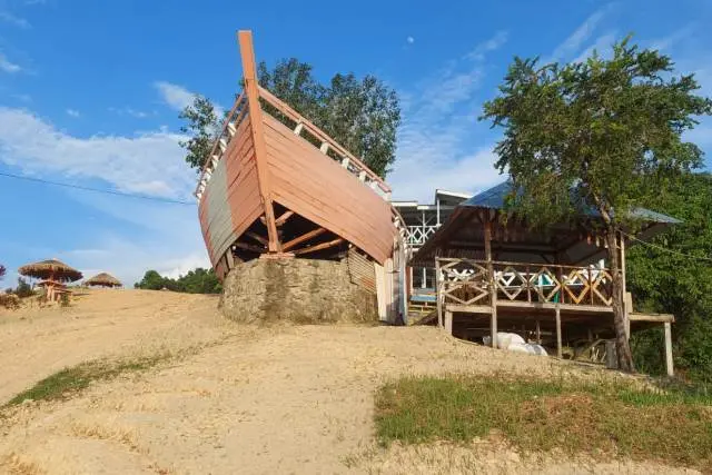 Fasilitas Bukit Nobita