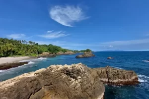 Fasilitas Pantai Marina Lampung