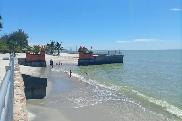 Kegiatan Pantai Bali Lestari