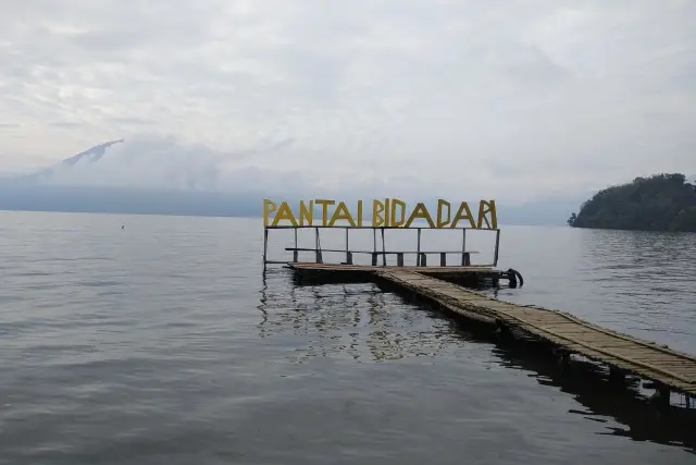 Alamat Pantai Bidadari Danau Ranau