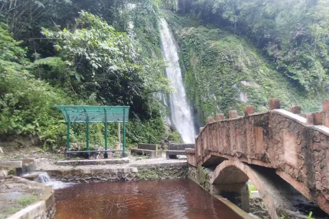 Daya Tarik Air Terjun Lae Une