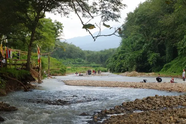 Daya Tarik Bronjong Way Lima