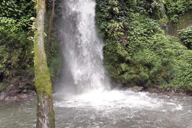 Kegiatan Air Terjun Batu Lapis