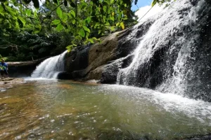 Daya Tarik Air Terjun Turbin