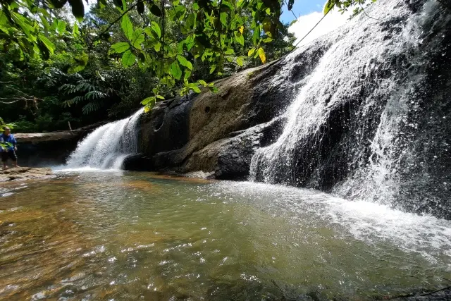 Daya Tarik Air Terjun Turbin