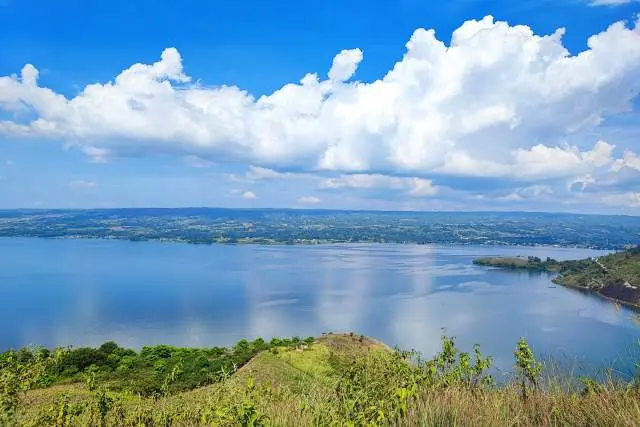 Daya Tarik Bukit Burung Samosir