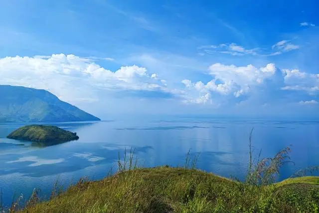 Fasilitas Bukit Burung Samosir