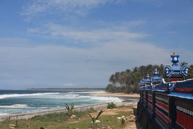 Fasilitas Pantai Melasti