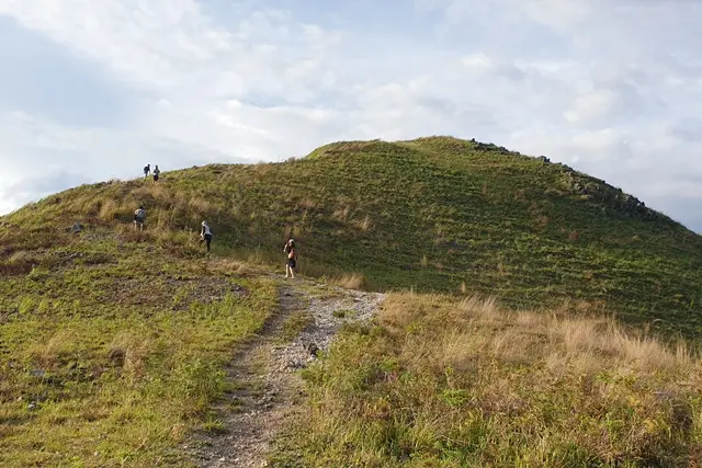 Kegiatan Bukit Burung Samosir