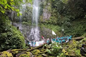 Aktivitas Air Terjun Kubu Perahu