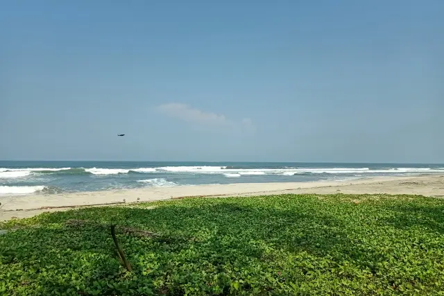 Daya Tarik Pantai Mandiri