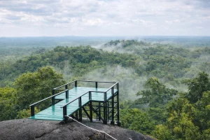 Spot Foto Instagramable di Bukit Peramun Belitung yang Wajib Kamu Coba!