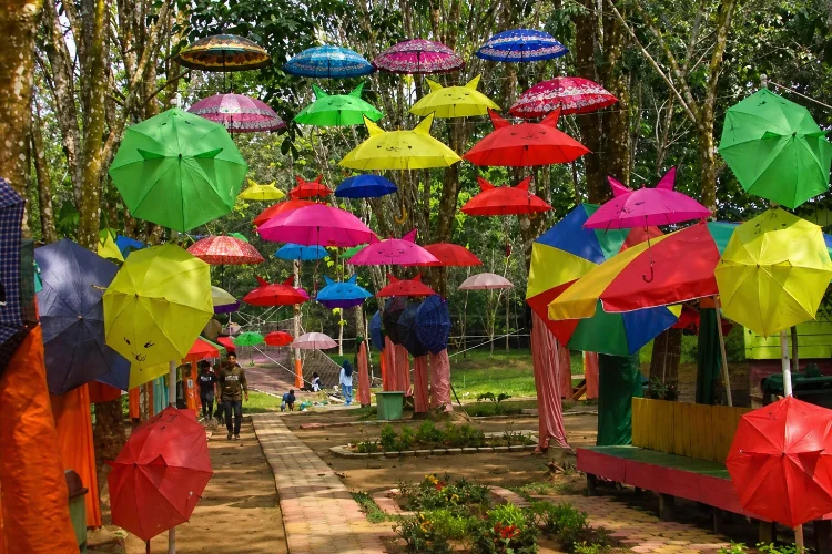 Pesona Taman 1000 Payung