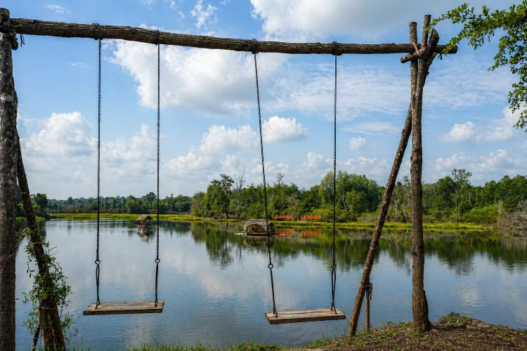 Tempat Favorit Danau Lentang Jaya