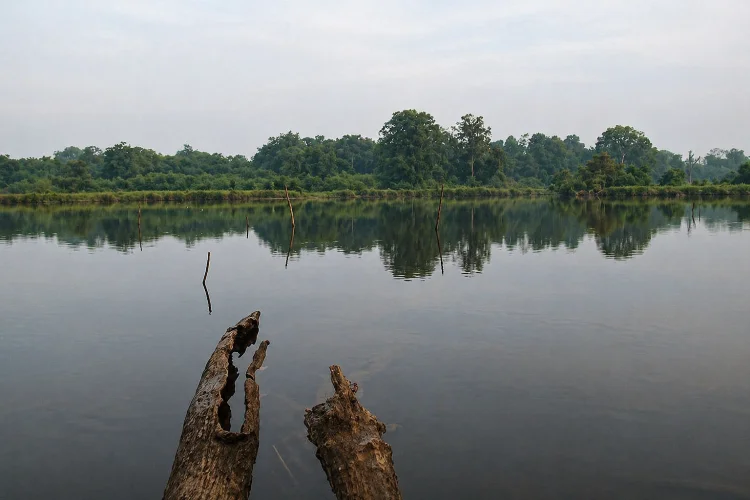Wisata Danau Ugo