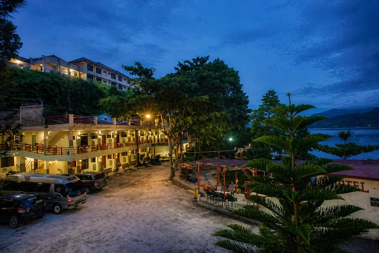 Pandu Lakeside Hotel Parapat